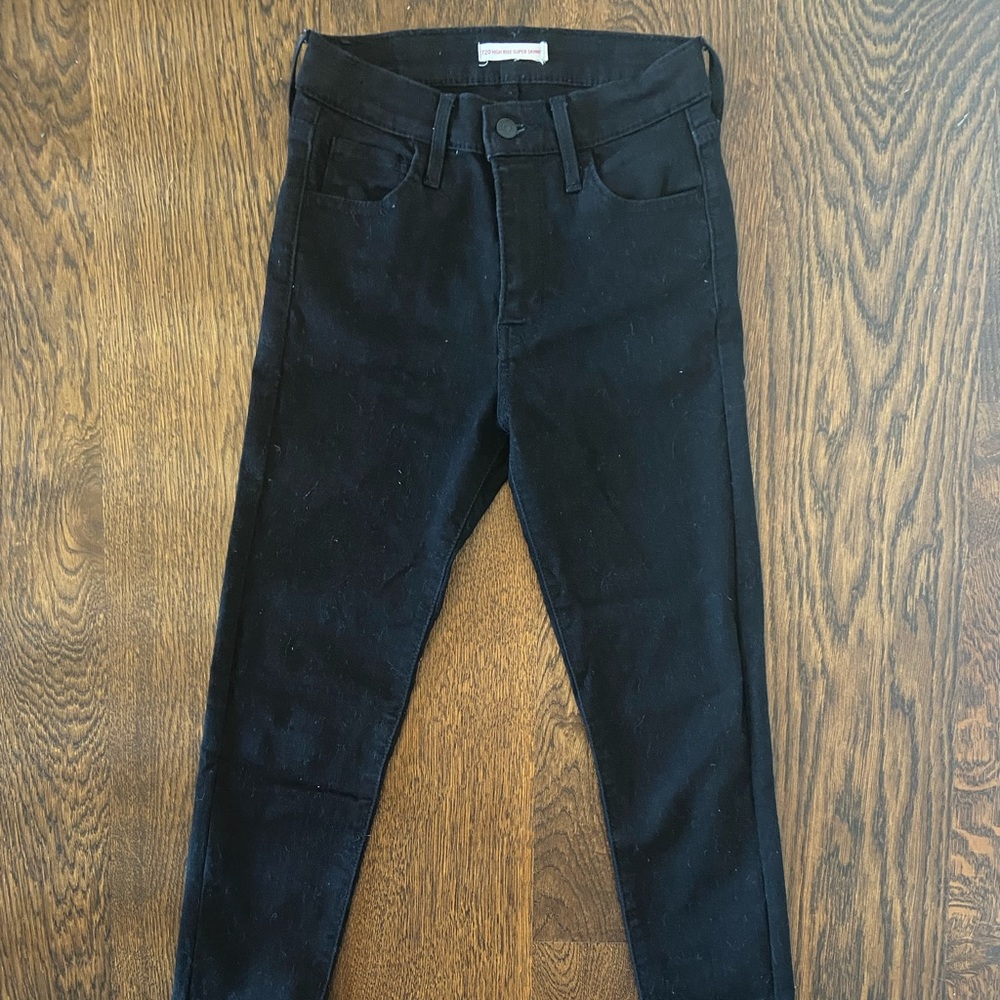 LEVI’S 720 High Rise Super Skinny Jeans